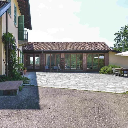 Cascina Lissona Фермерский дом *